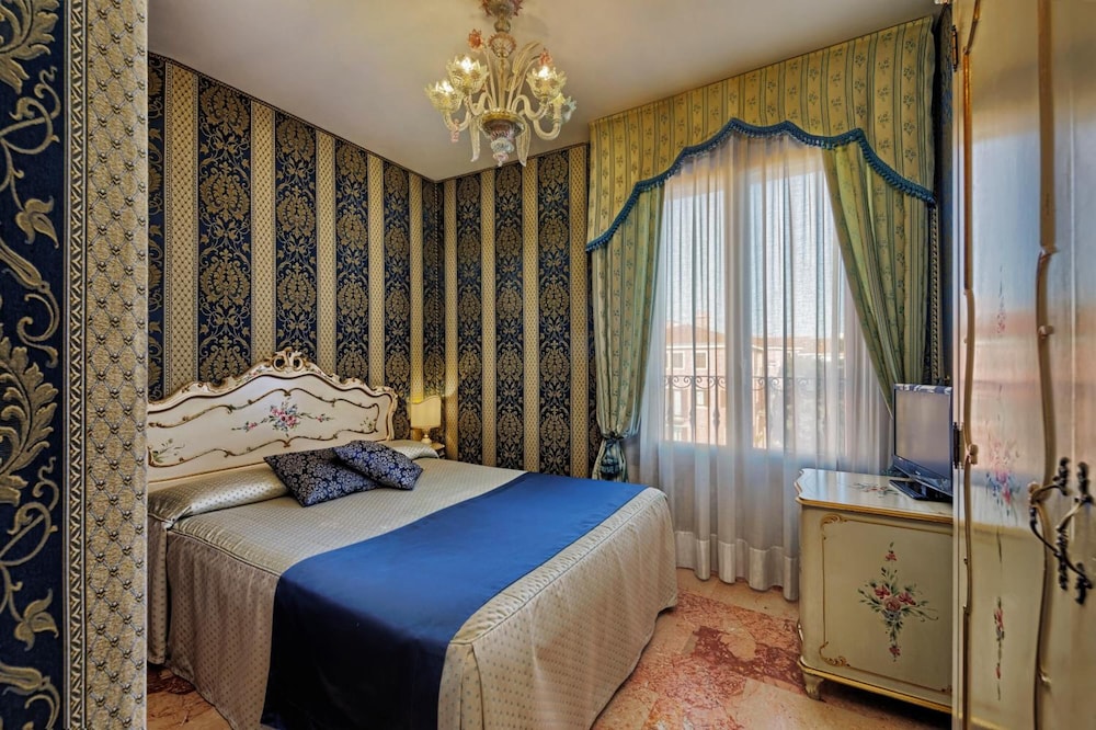 Hotel Tre Archi 32/46
