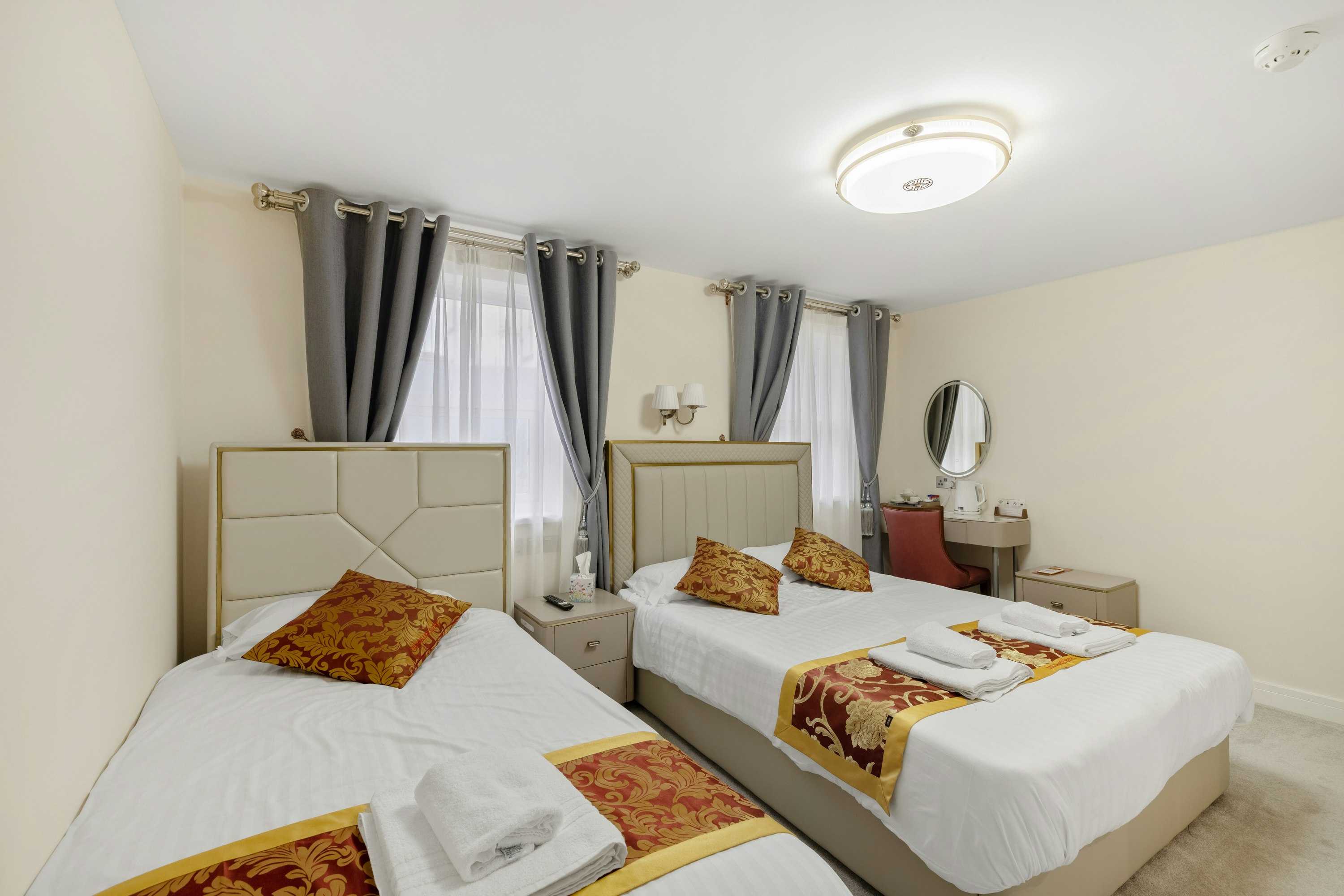 The Drake Hotel Plymouth 7/48