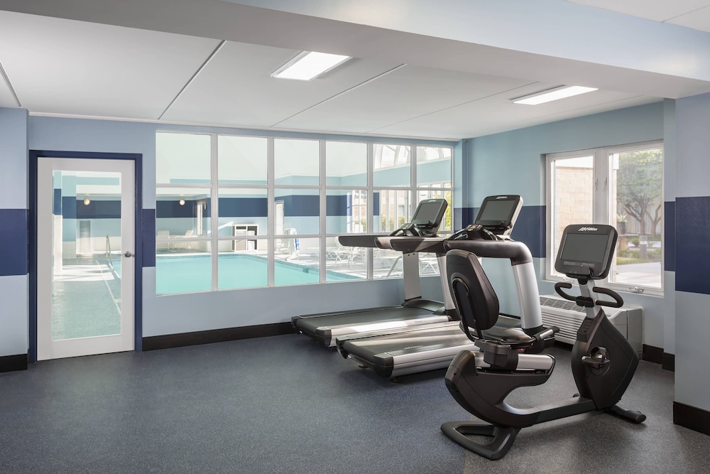 Four Points By Sheraton Buffalo Grove 11/27