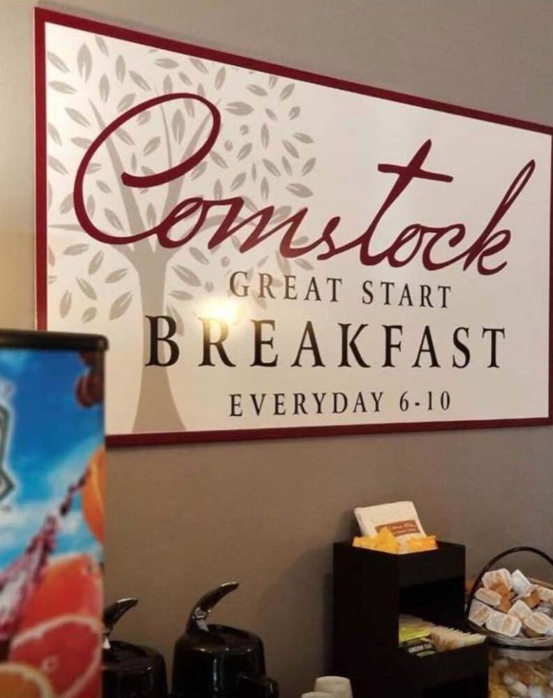 The Comstock Inn And Conference Center 23/31