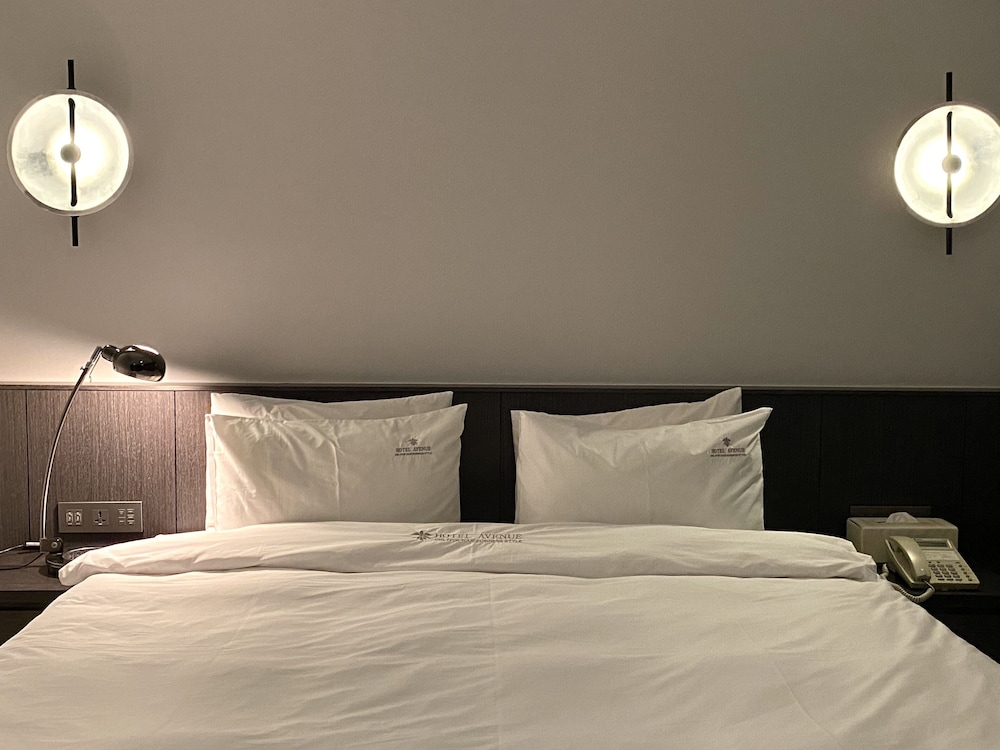Hotel Avenue 12/35