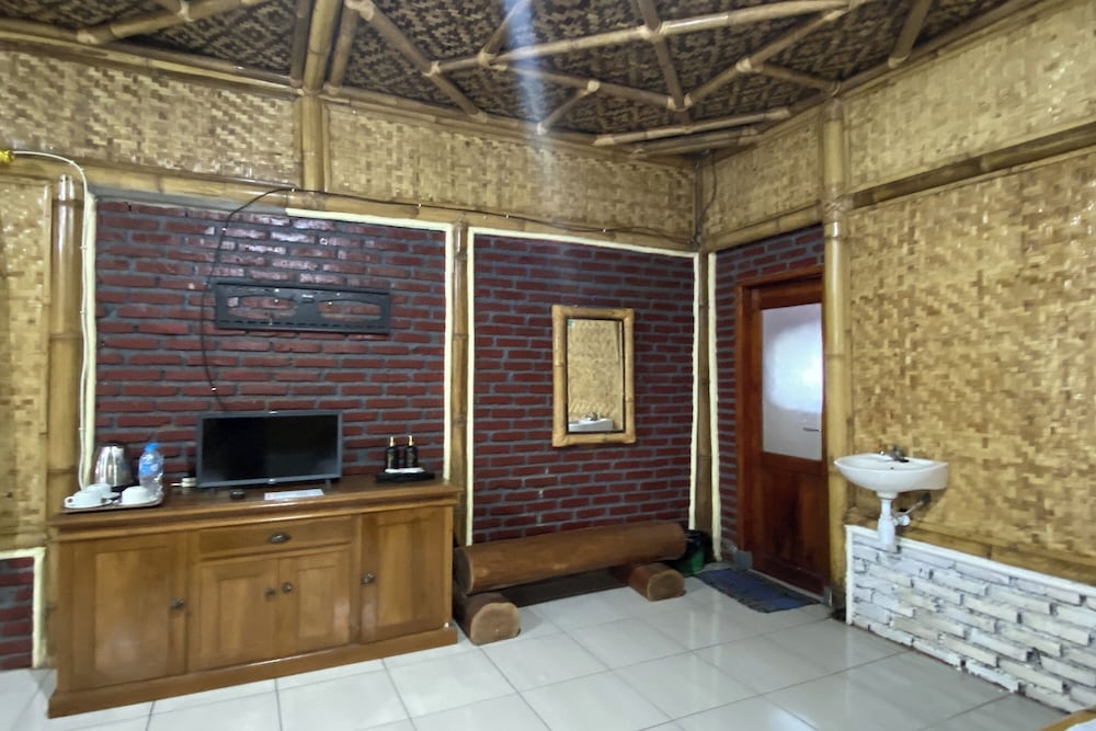 Puncak Darajat Highland by Zuzu 6/50