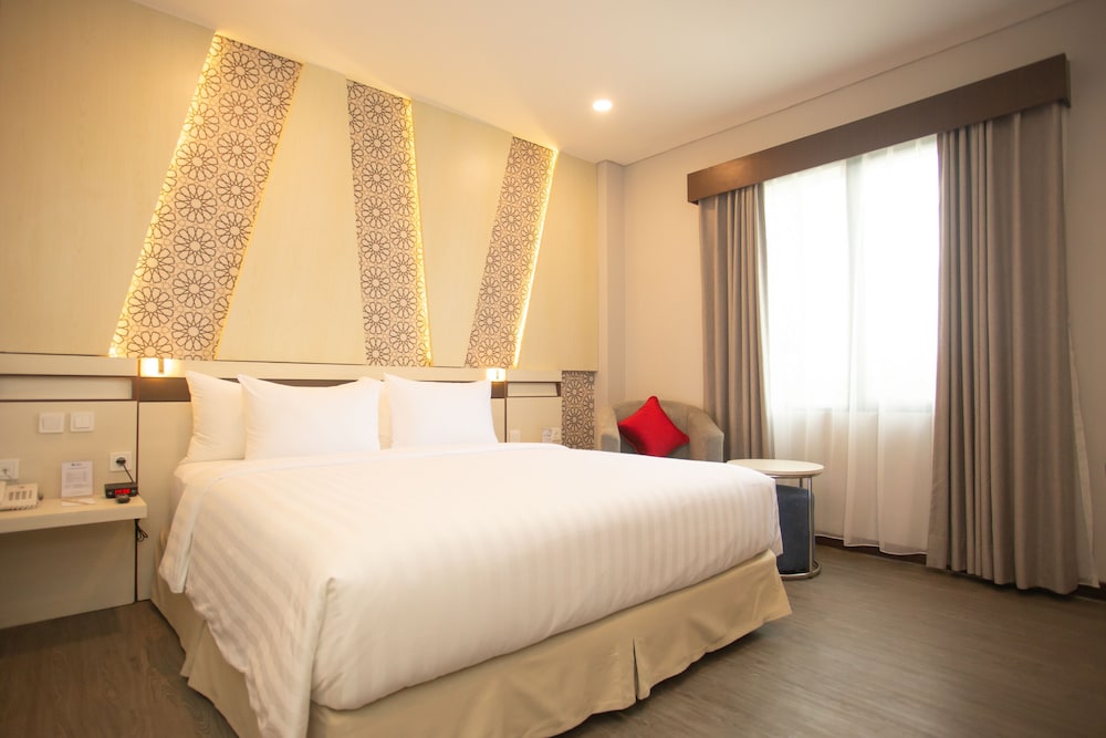 Deluxe, Double Bed