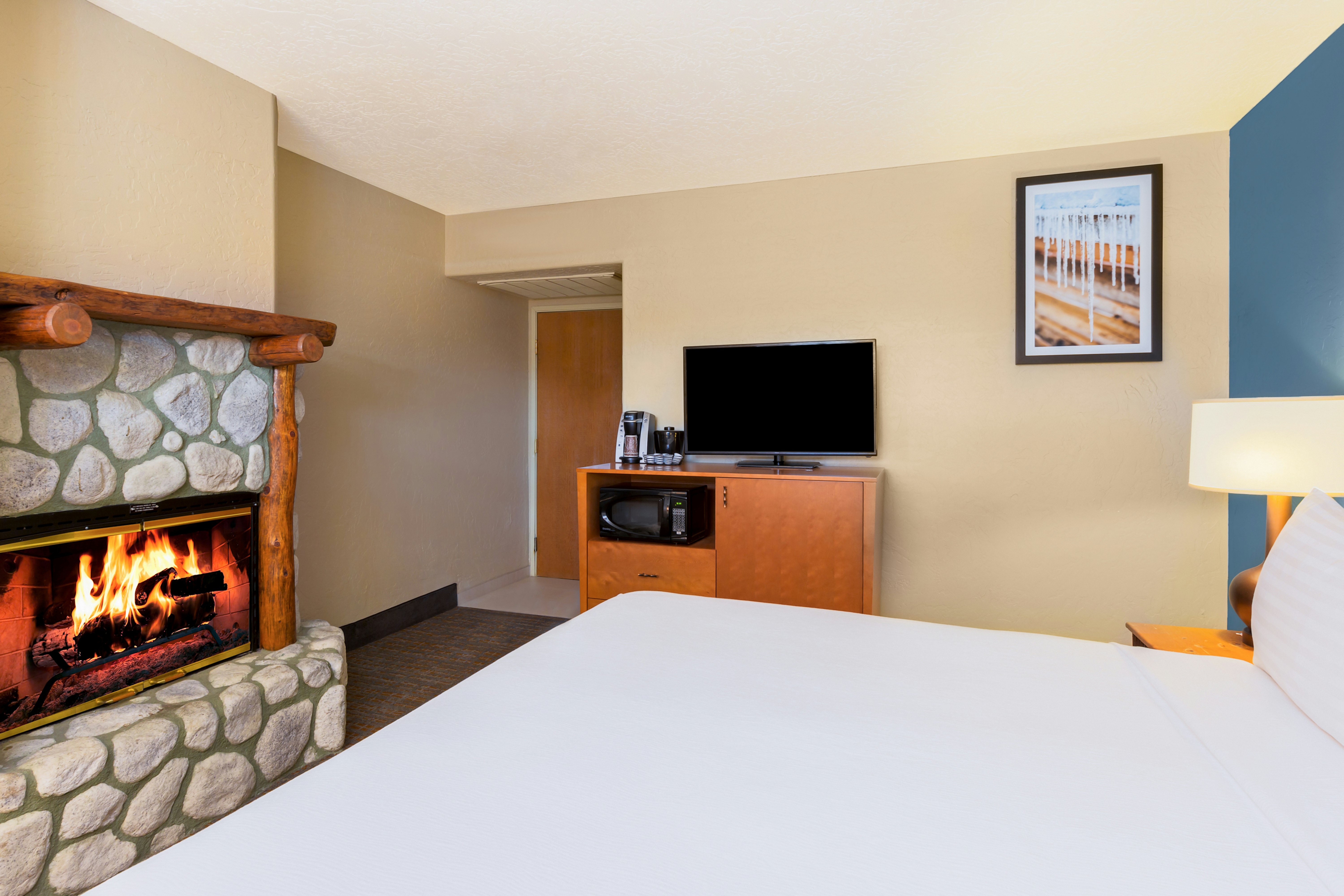 Holiday Inn Resort the Lodge At Big Bear Lake An Ihg Hotel 11/50