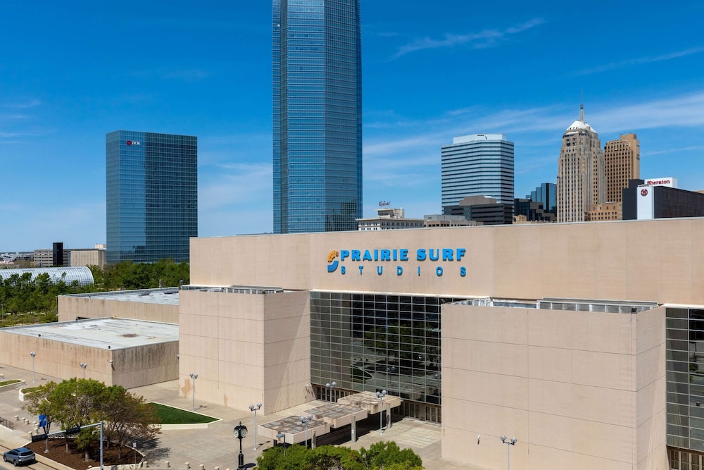 Wyndham Grand Oklahoma City Downtown 65/68