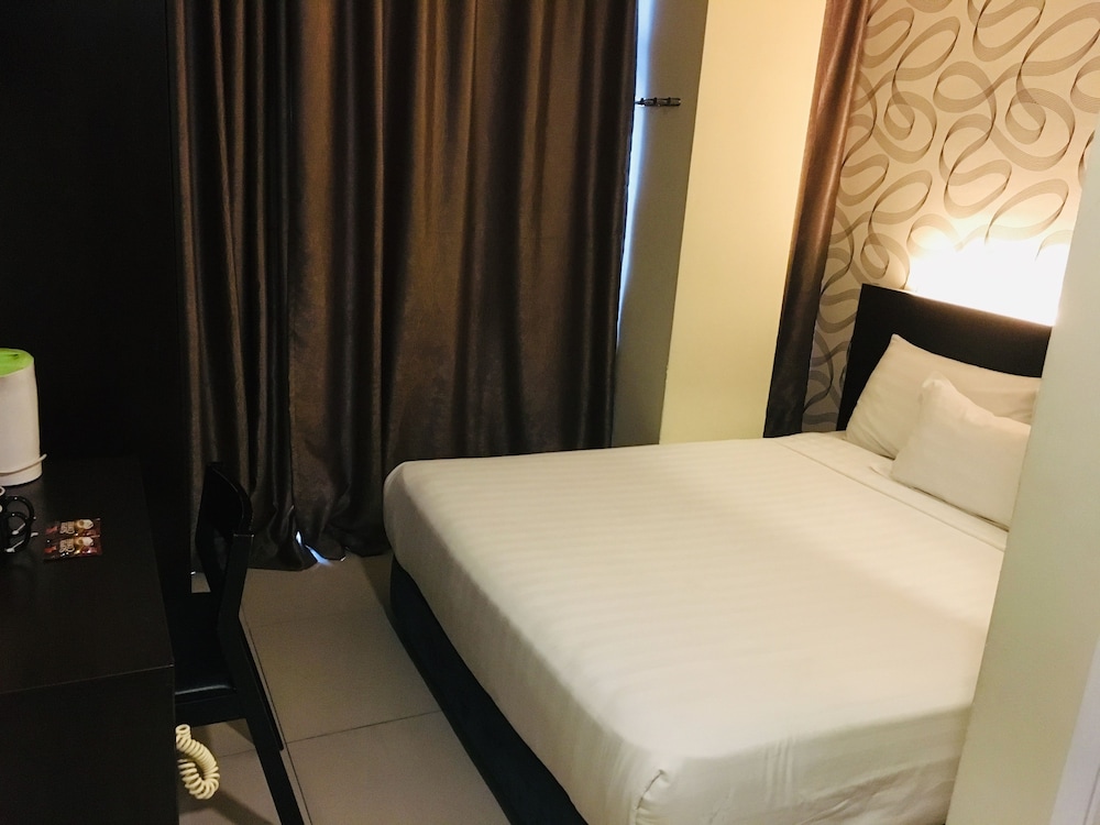 IZUMI HOTEL BUKIT BINTANG 17/52