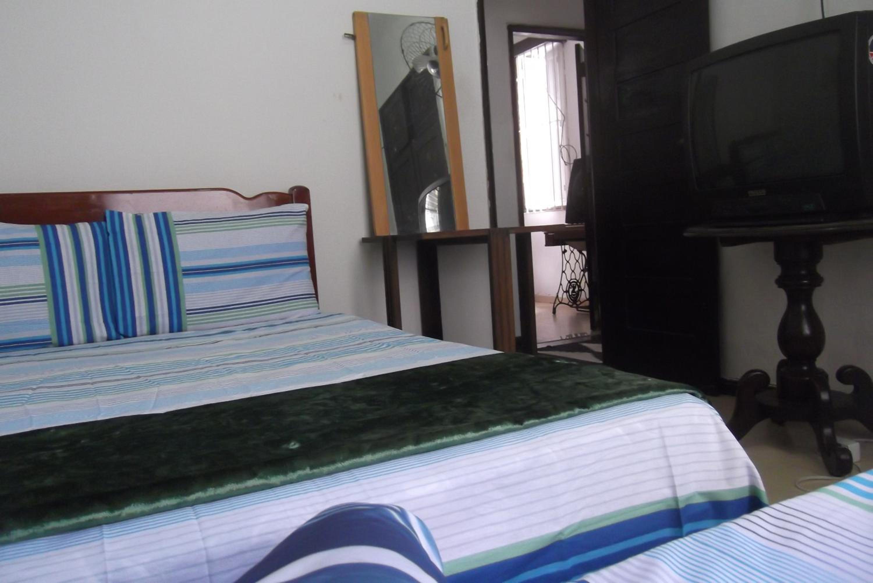 Tiao Botelho Guest House 37/48