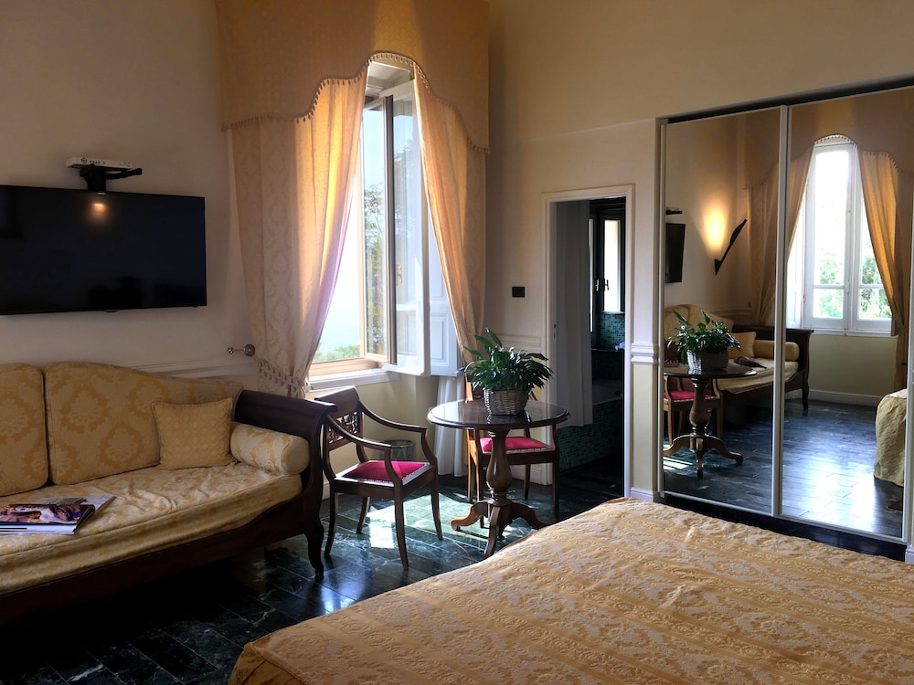 Villa Las Tronas 23/50