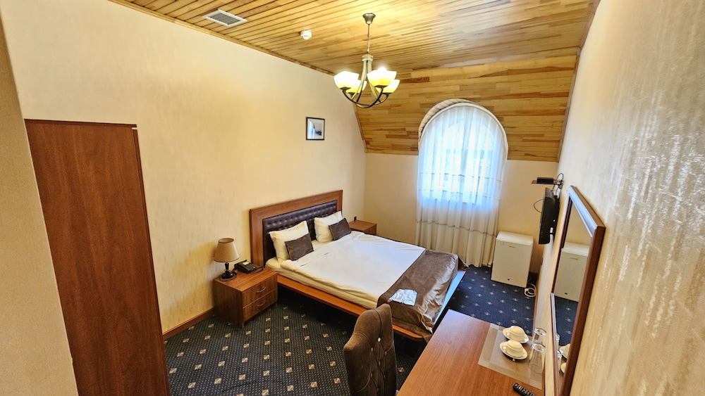 Du Port Hotel 44/81