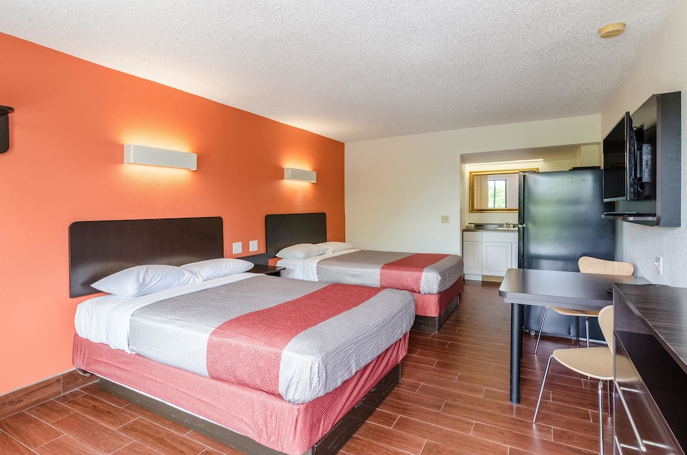 Motel6 Lexington, VA 25/42