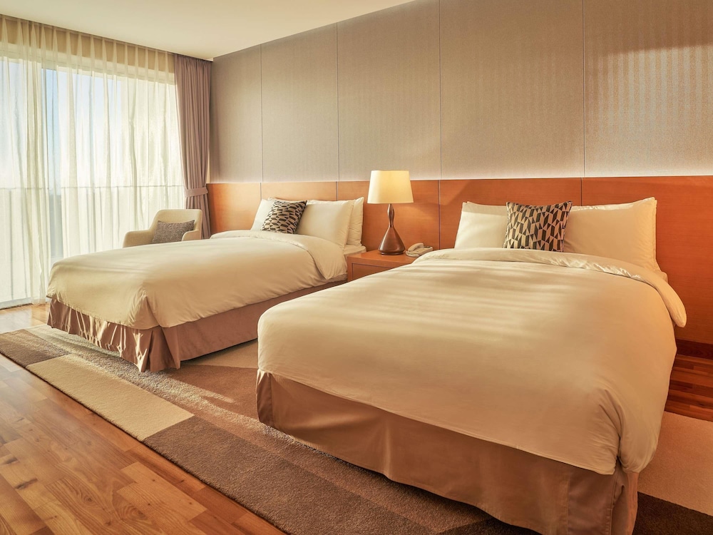 Mercure Ambassador Jeju 14/46