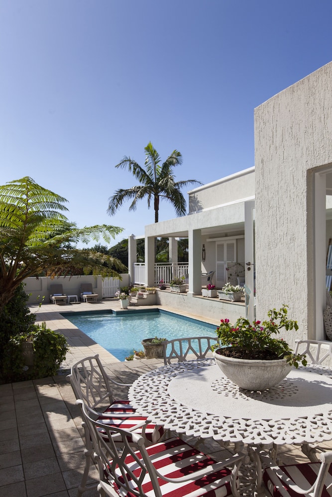 Sandals Guest House 4/77