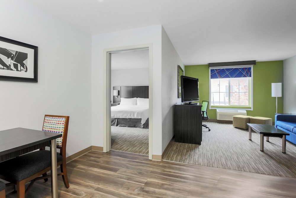 Holiday Inn Express Lancaster 42/70