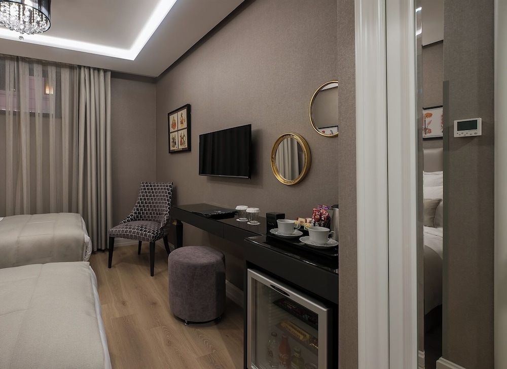 Le Petit Palace Hotel 33/50