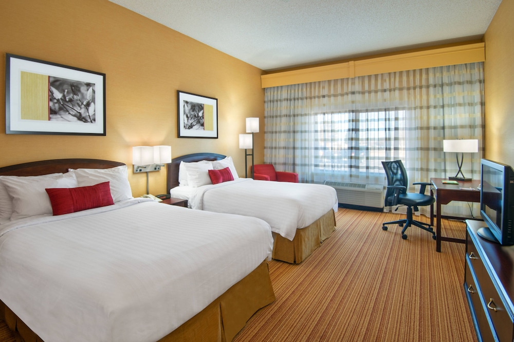 Courtyard by Marriott Denver Southwest-Lakewood 4/21