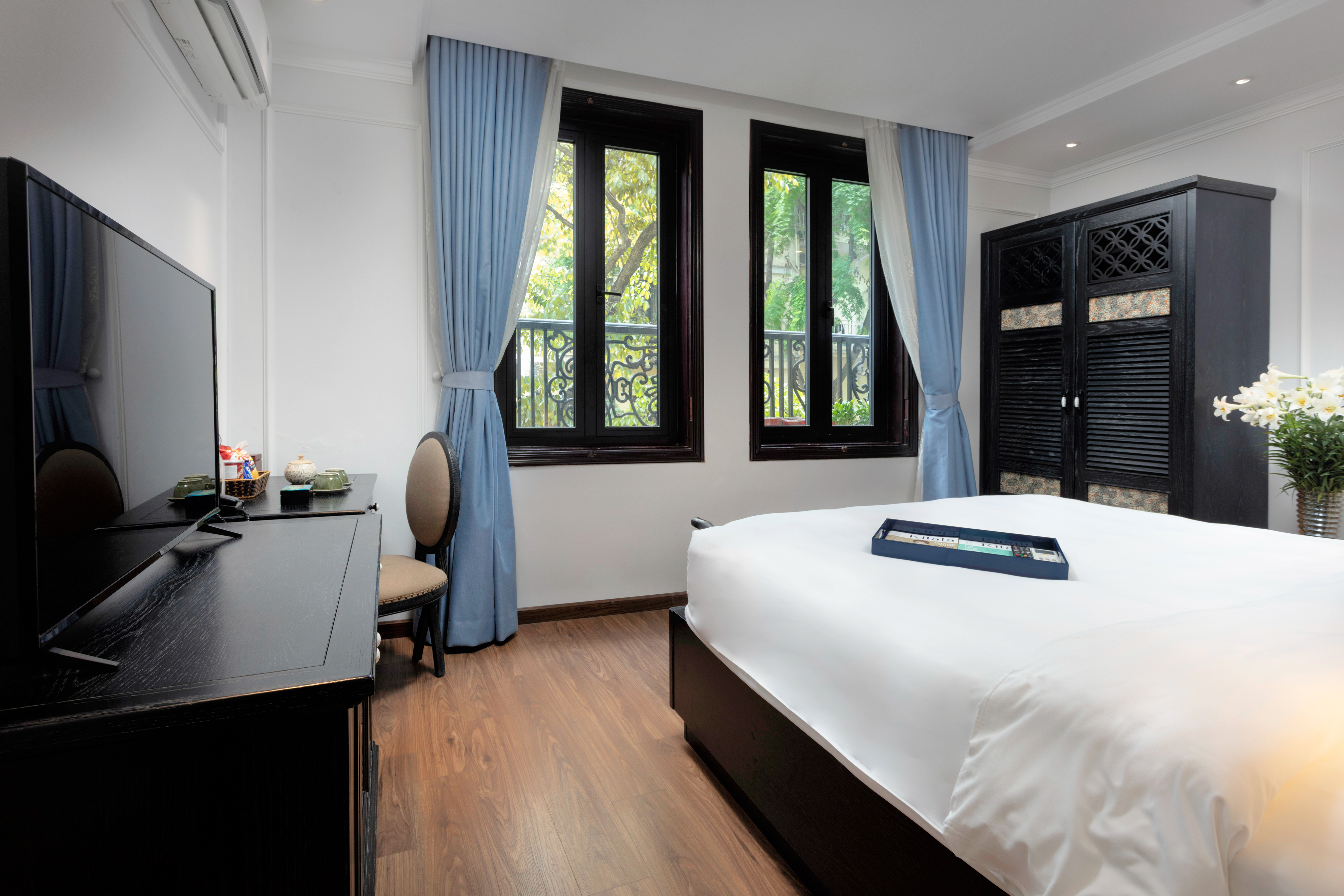 Deluxe, Double Bed