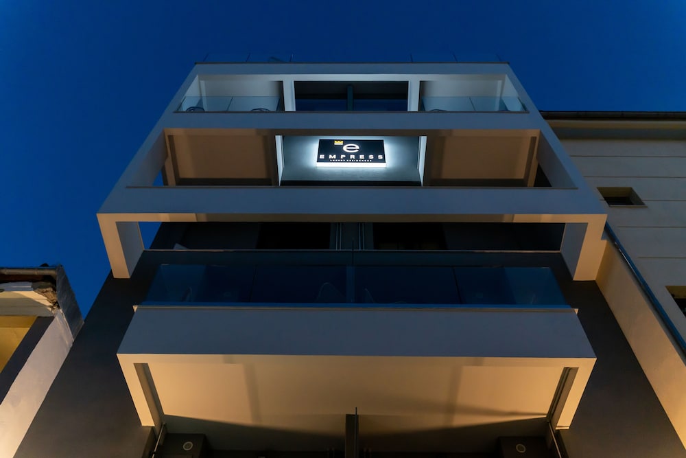 Empress Luxury Residences 7/36