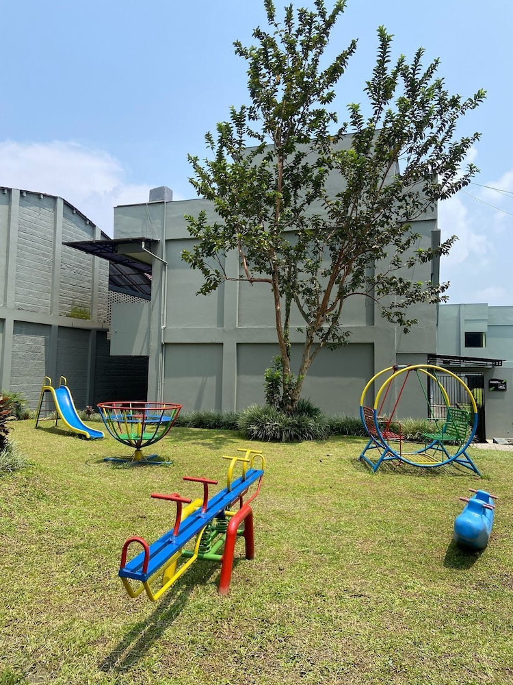 Green Valley Resort 30/35