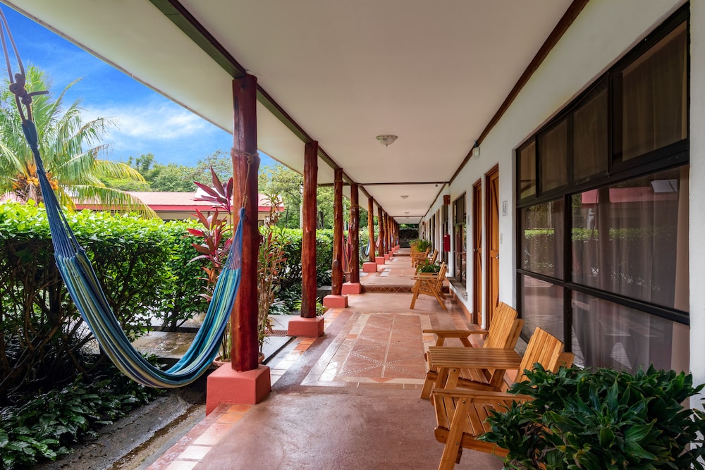 Hacienda Guachipelin Hotel 61/71