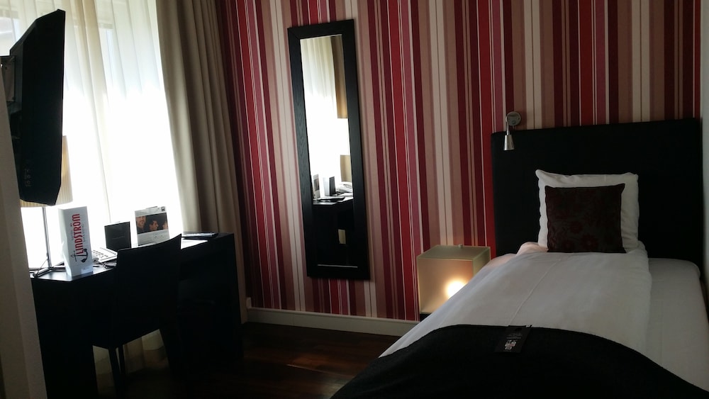 First Hotel Witt 25/67
