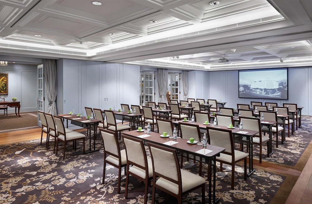 Park Hyatt Saigon 68/79