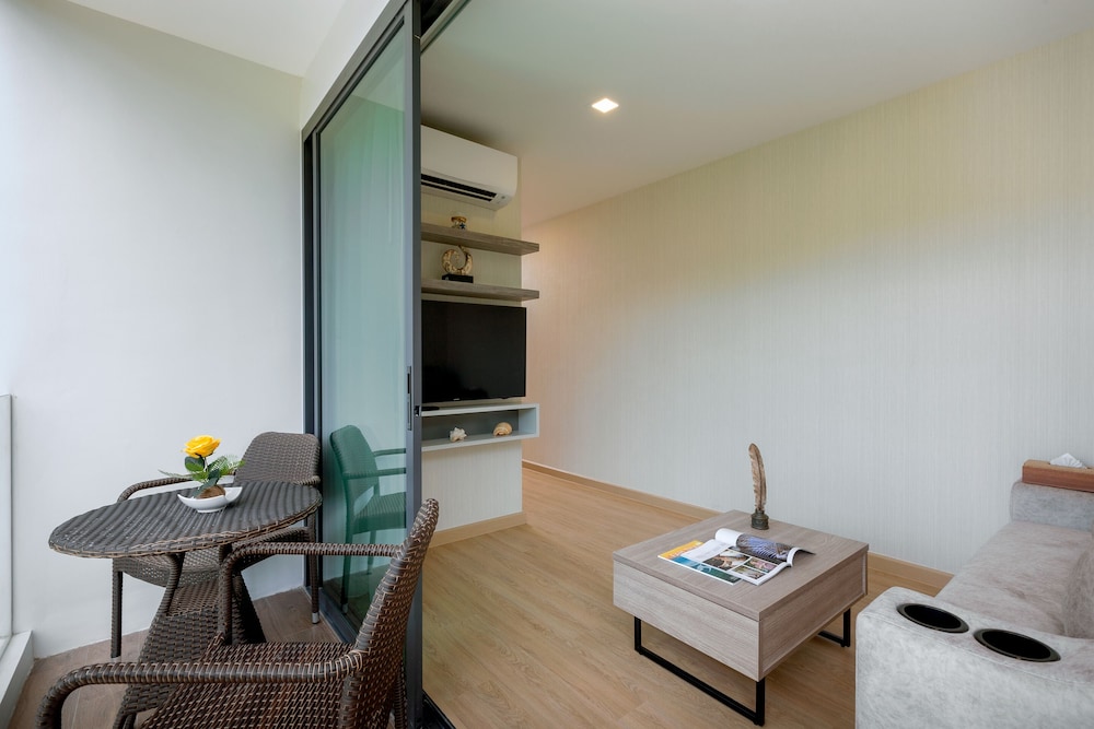 Splendid Sea View Resort 26/38