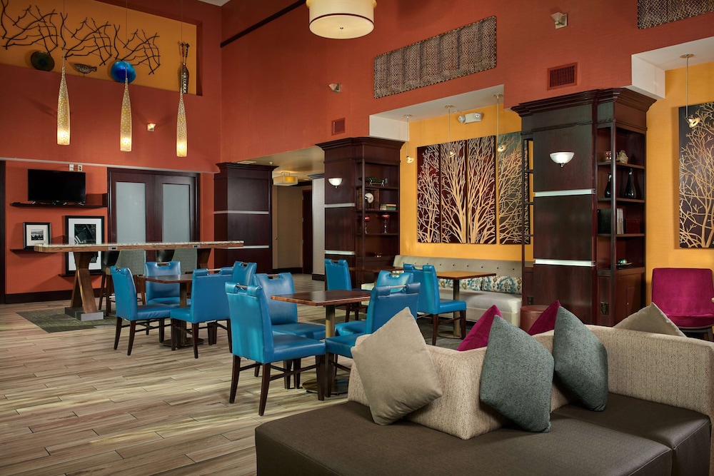Hampton Inn & Suites Denver/Highlands Ranch 57/82