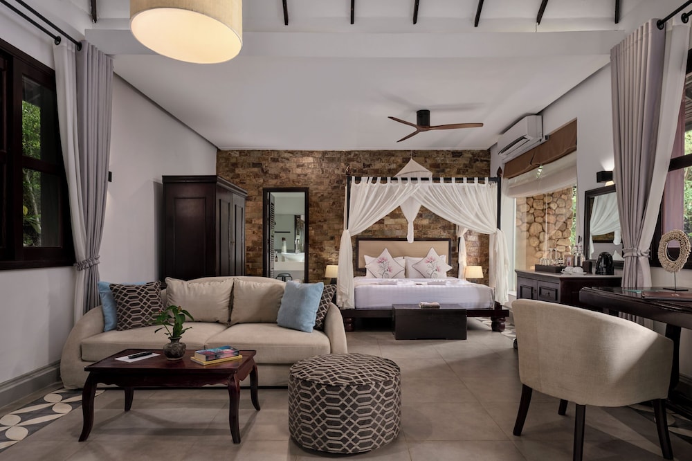 Samanea Beach Resort 32/50