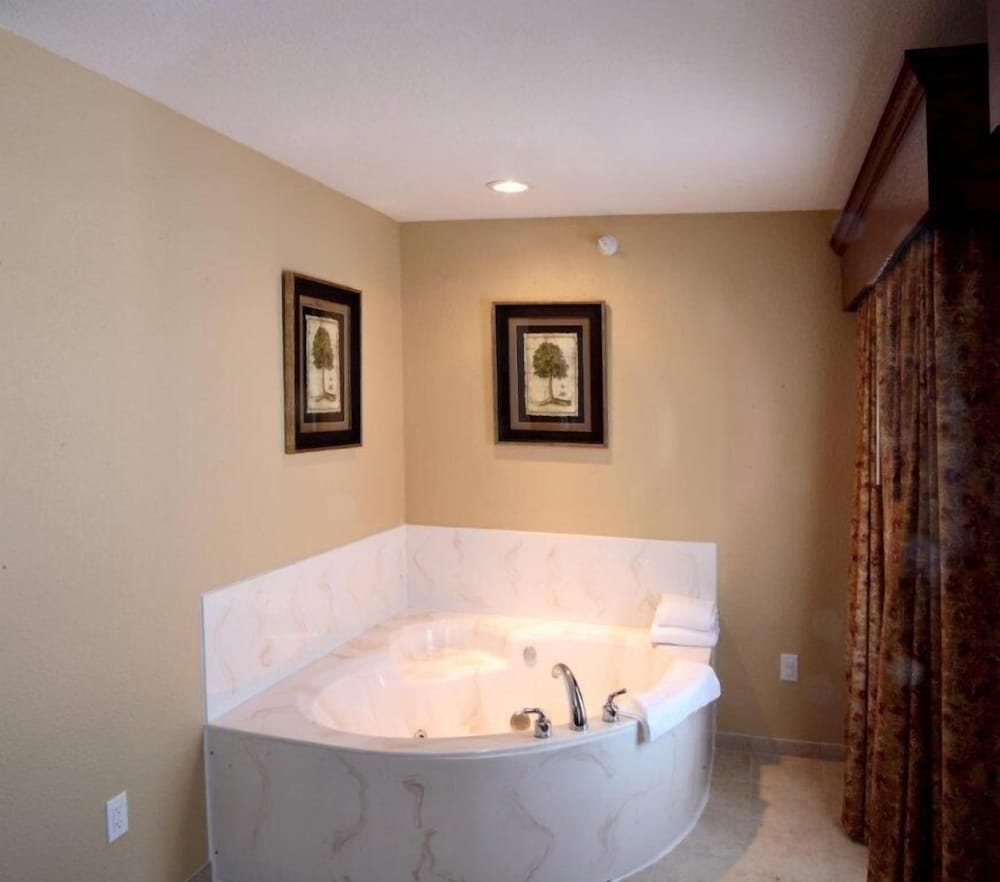 GrandStay Residential Suites Hotel 23/56