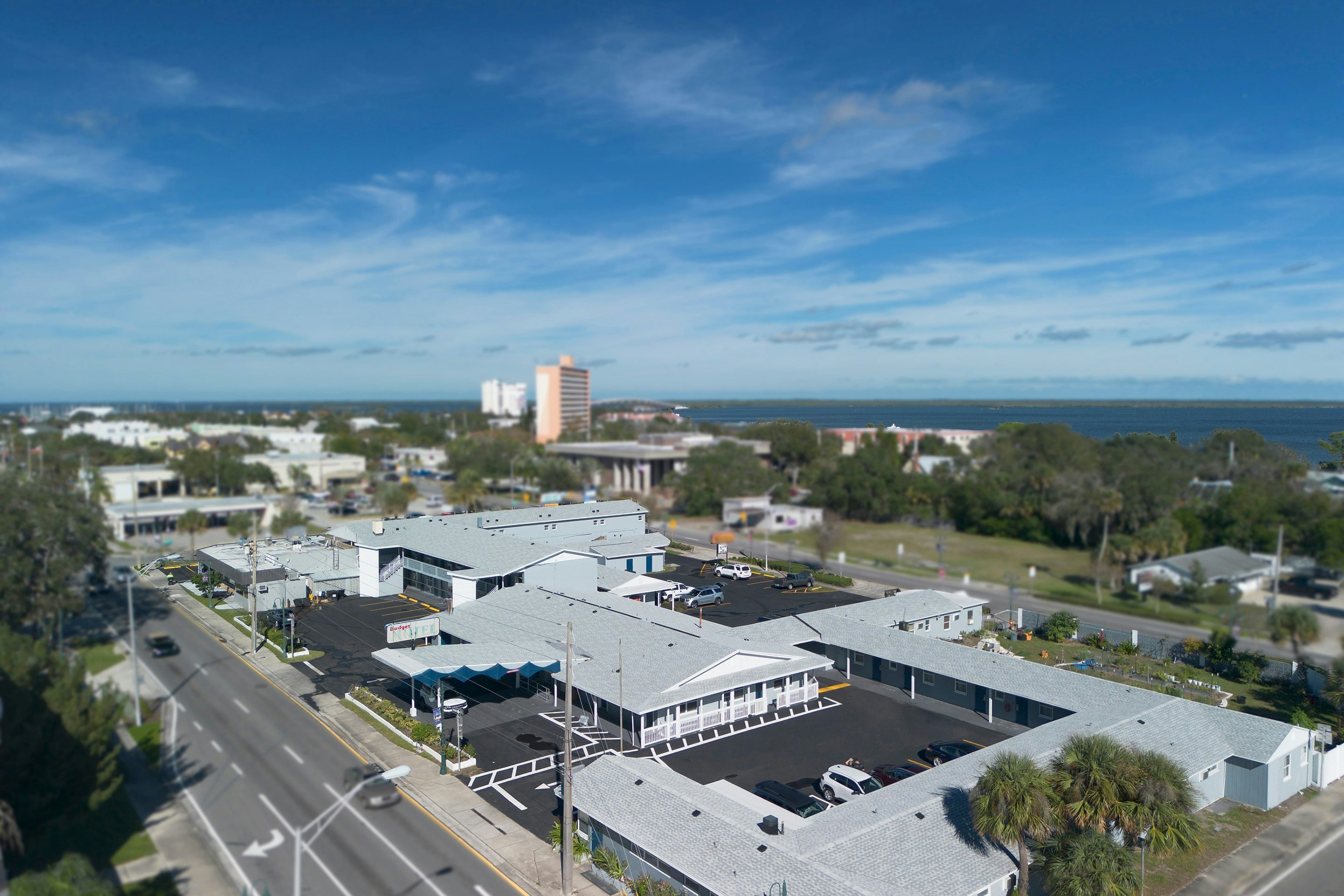 Sunrise Inn by OYO Titusville FL 33/35