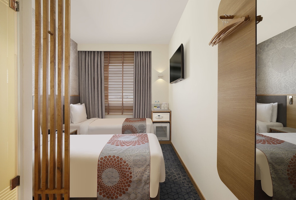 Holiday Inn Express Hyderabad Hitec City 39/76