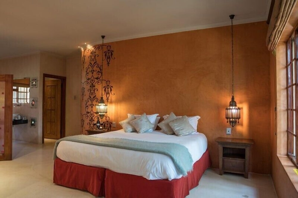 Singa Town Lodge 12/58
