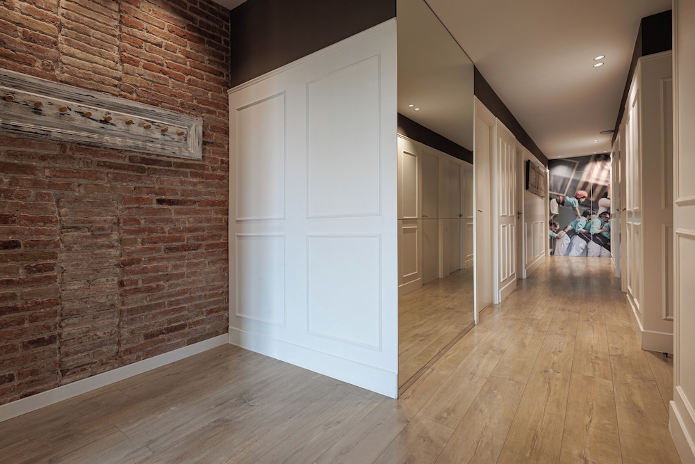 Enjoybcn Miro Apartments 25/50