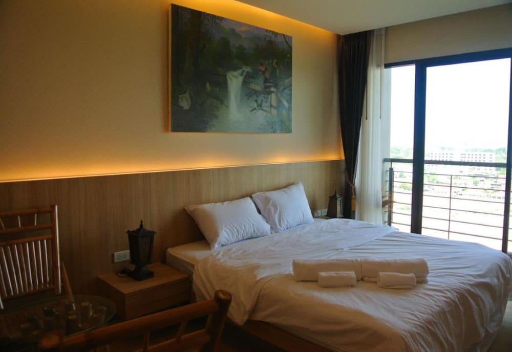 Himawari At Kanyarat Condo 1/16