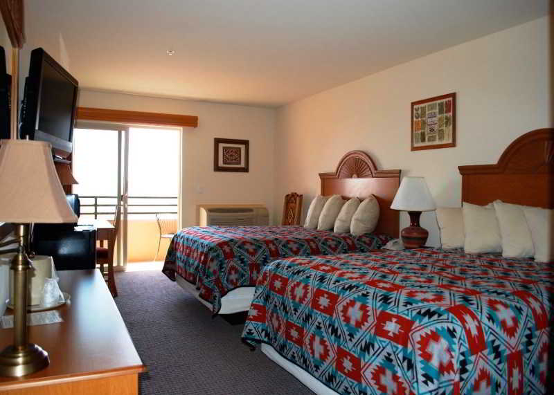THE VIEW HOTEL 8/17