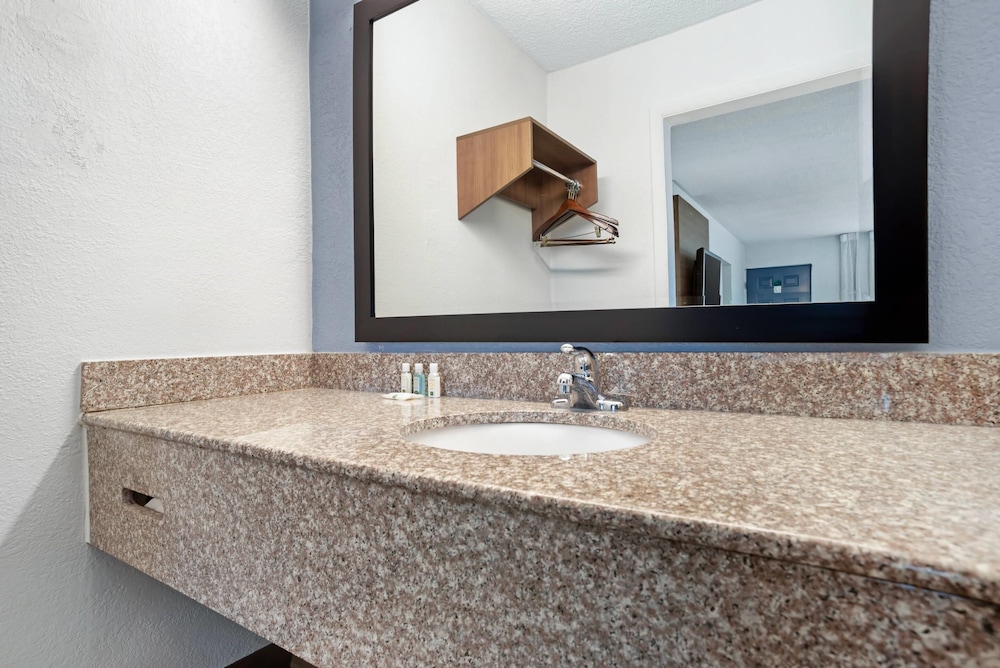 Quality Inn & Suites near Lake Eufaula 41/41