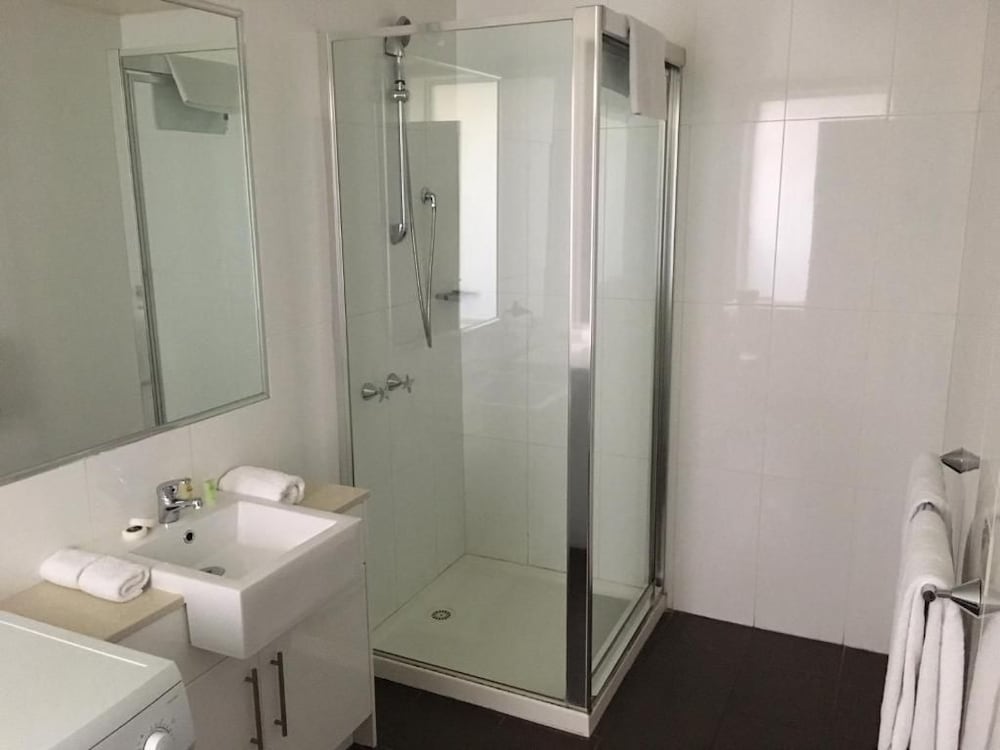 Brighton Serviced Apartments Ex Buckingham International Serviced Apartments 40/43