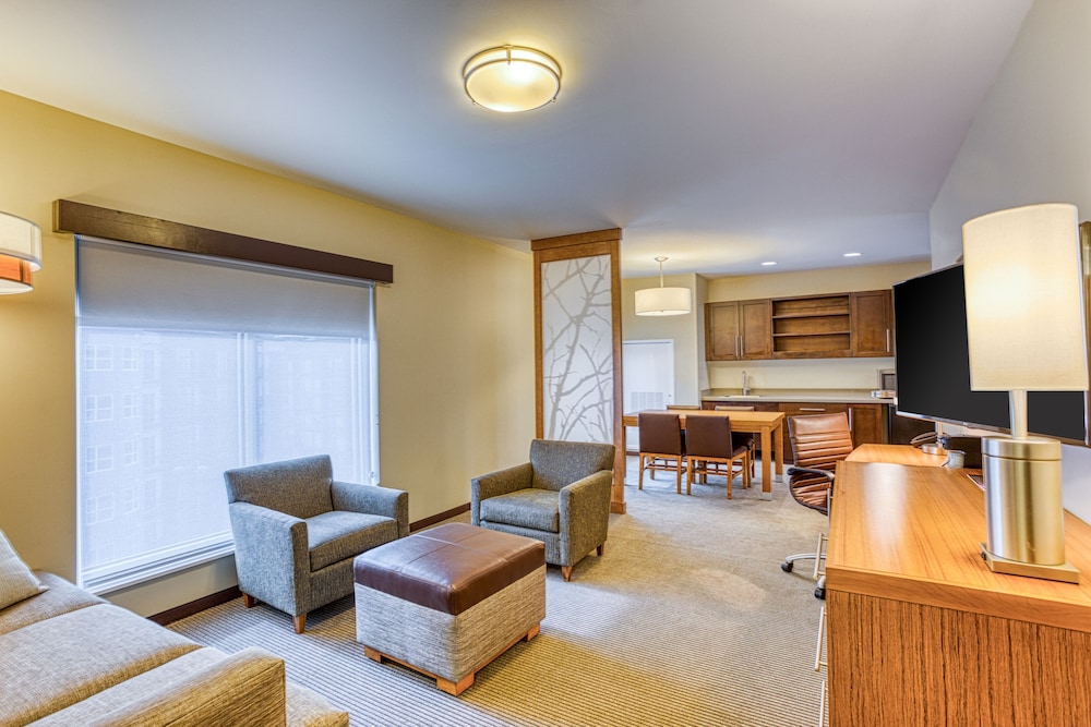 Hyatt Place Greensboro Downtown 28/50