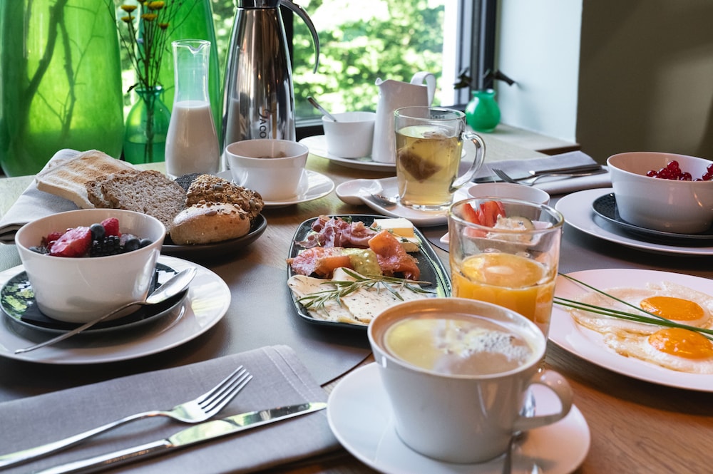 Hotel Vierjahreszeiten Iserlohn 33/50
