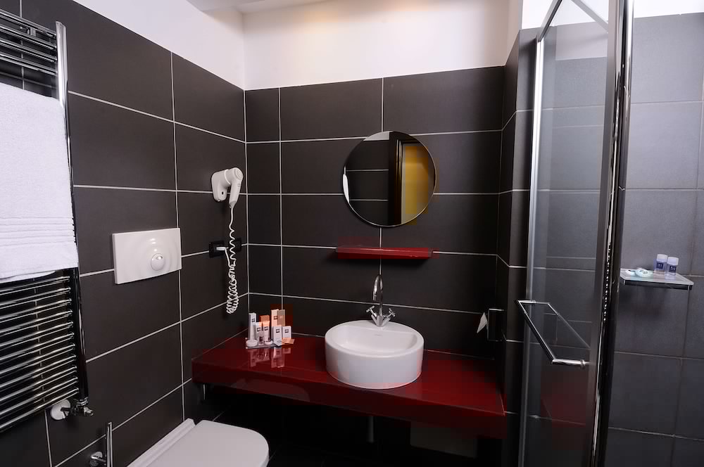 iH Hotels Milano Watt 13 34/76