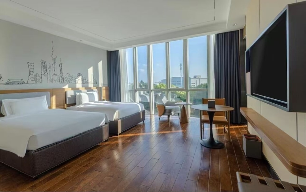 Shanghai International Tourist Resort Fuyi Hotel 23/55