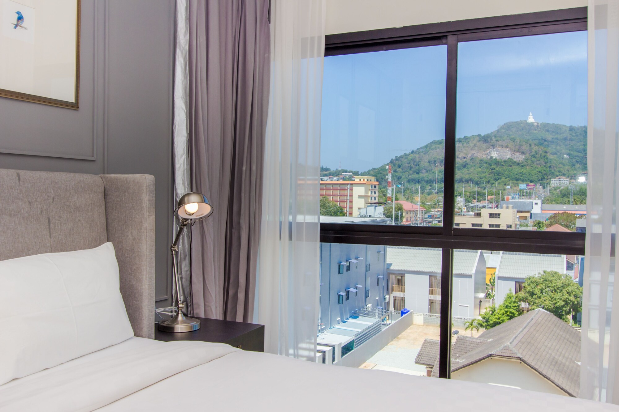 1 Bedroom, Roomy, King Bed، DLUX Condominium 3/3