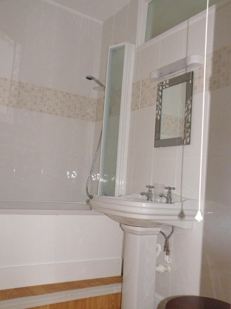 Hartland Quay Hotel 37/39
