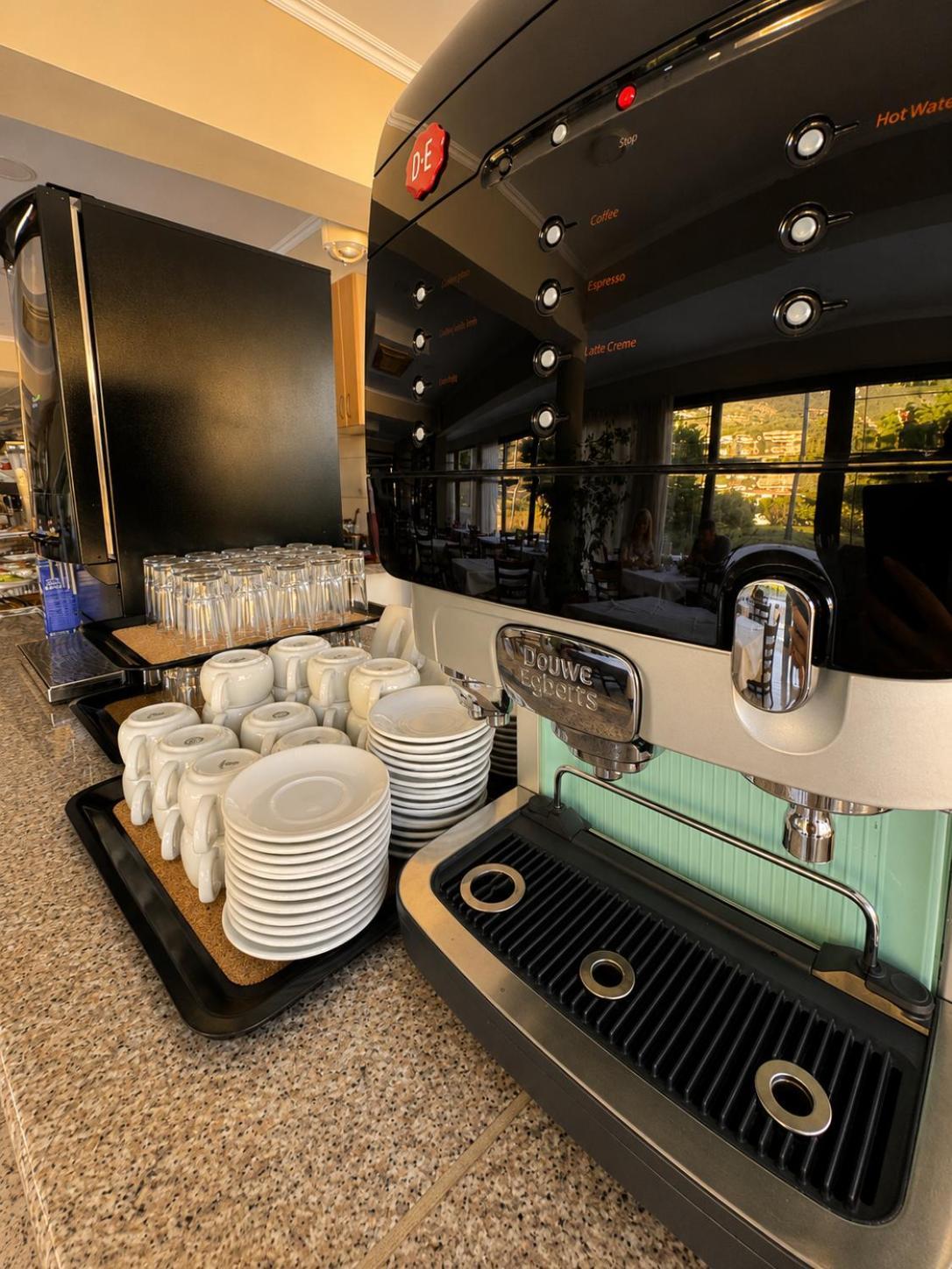Kalias Hotel 31/51