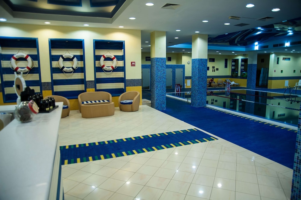 Radisson Hotel Astana 64/71