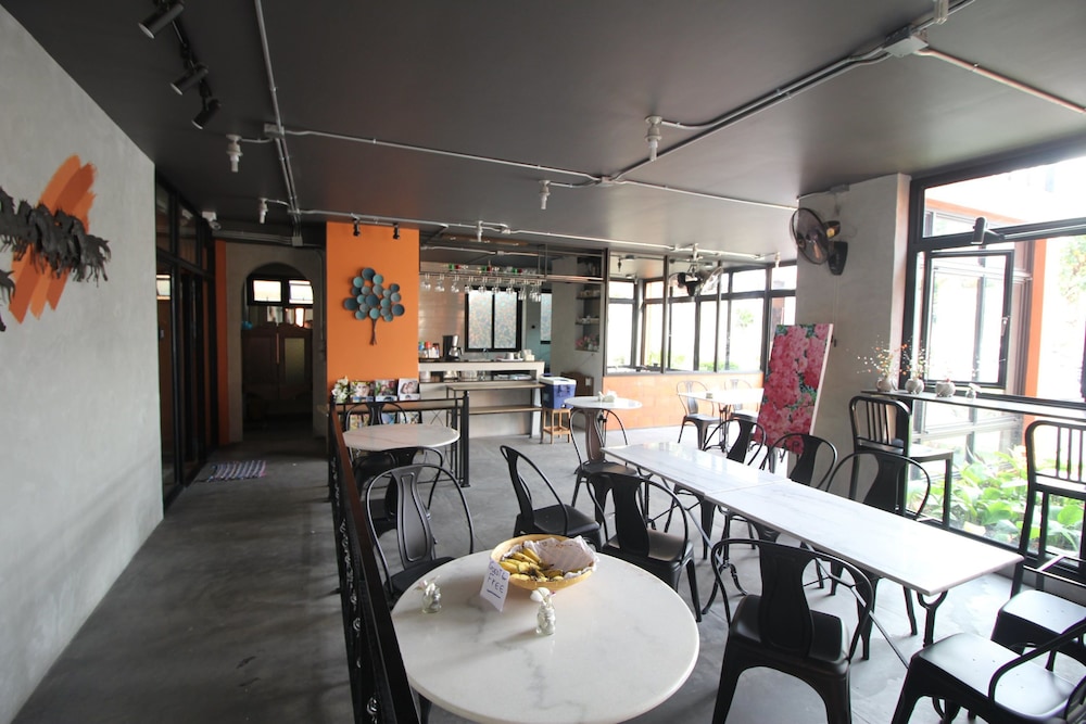 Baansuanprannok Hotel 76/97