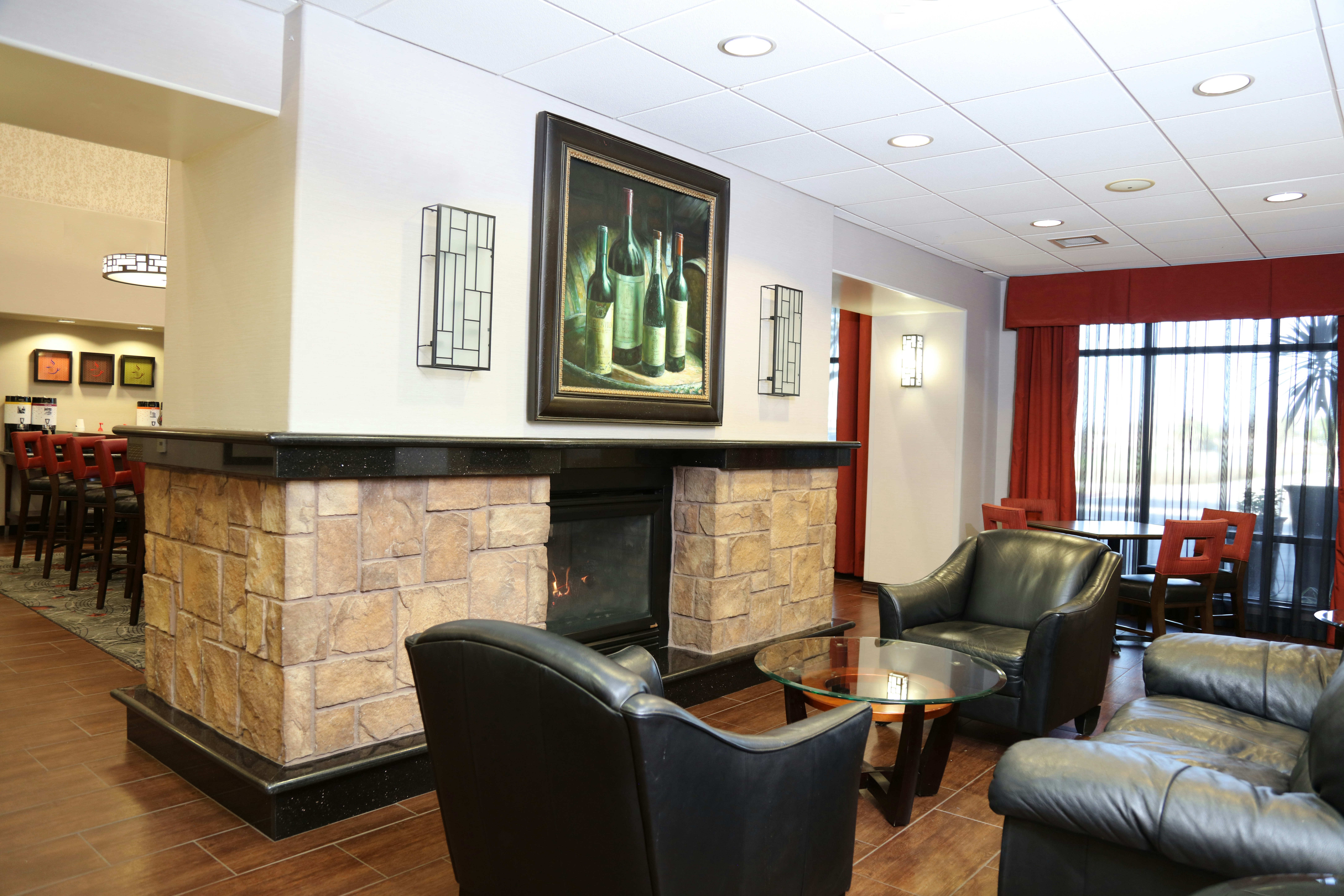Hampton Inn & Suites Temecula 24/40