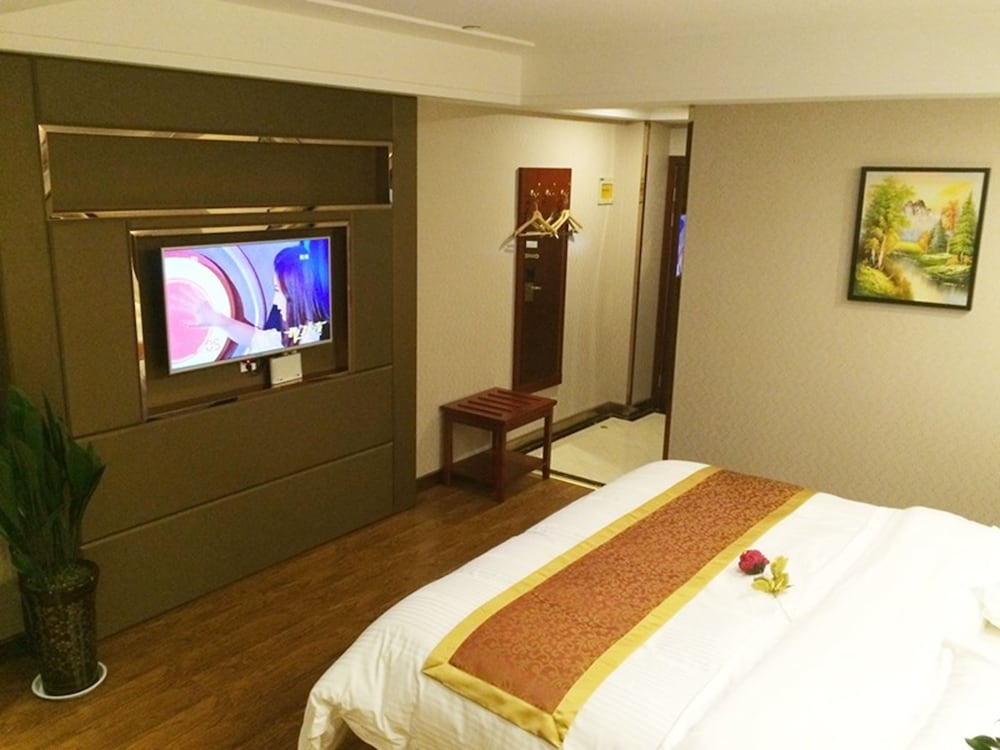 Greentree Inn Suqian Sihong Passenger Station Zhongyuan Logistics District Hotel 16/29