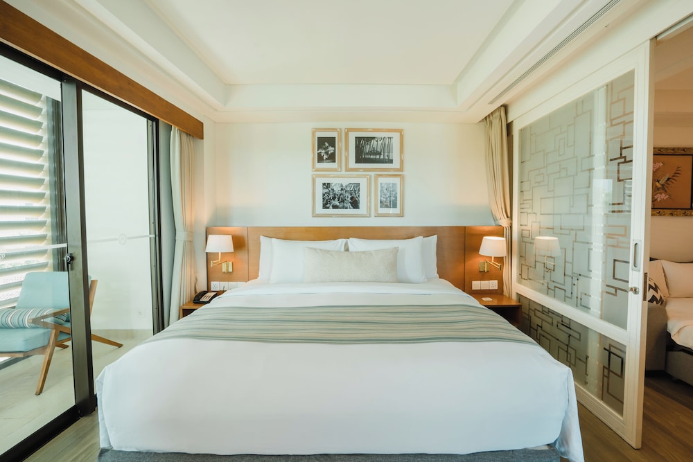 FAMILY, RESIDENCE, SUITE