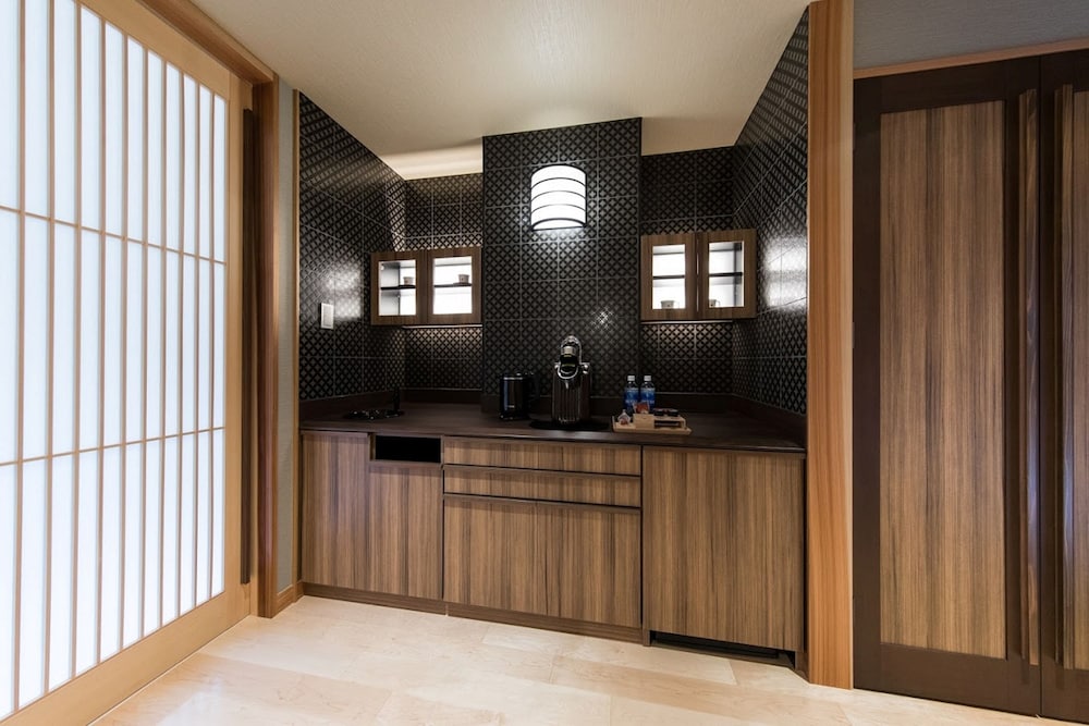 Okuhita Onsen Umehibiki 7/68